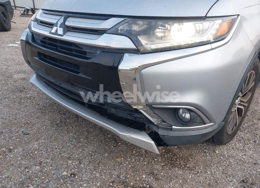 Photo 12 of 2016 Mitsubishi Outlander SE (VIN JA4AD3A32GZ017062)