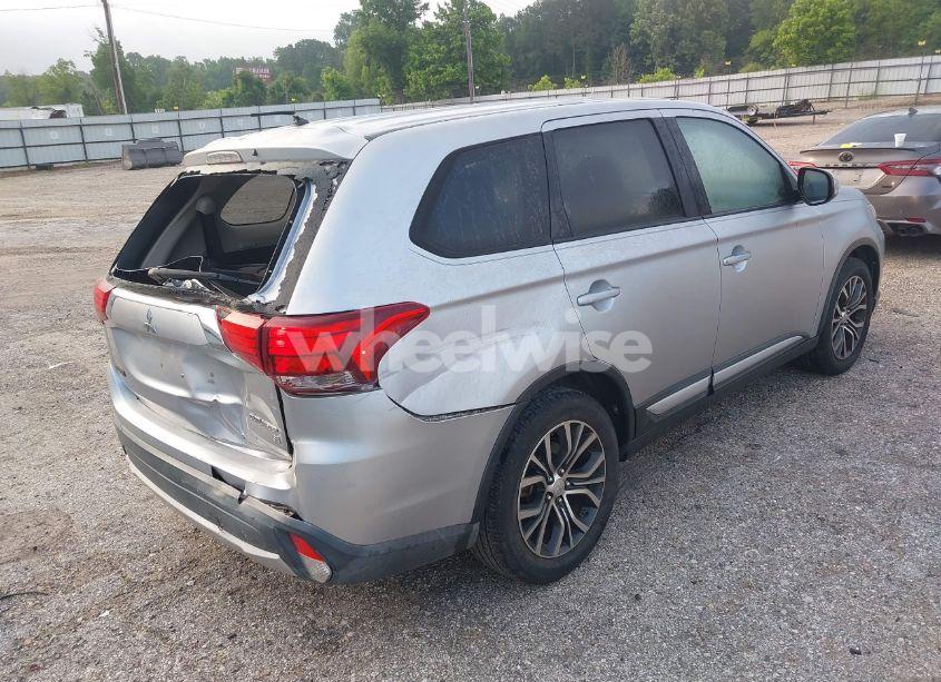 Photo 4 of 2016 Mitsubishi Outlander SE (VIN JA4AD3A32GZ017062)