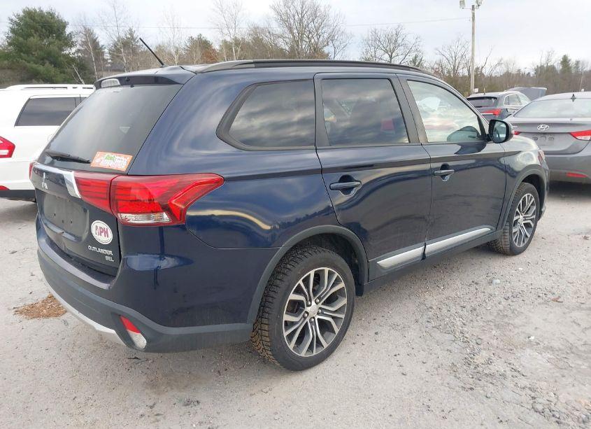 Photo 4 of 2016 Mitsubishi Outlander SE/SEL (VIN JA4AD3A32GZ026926)