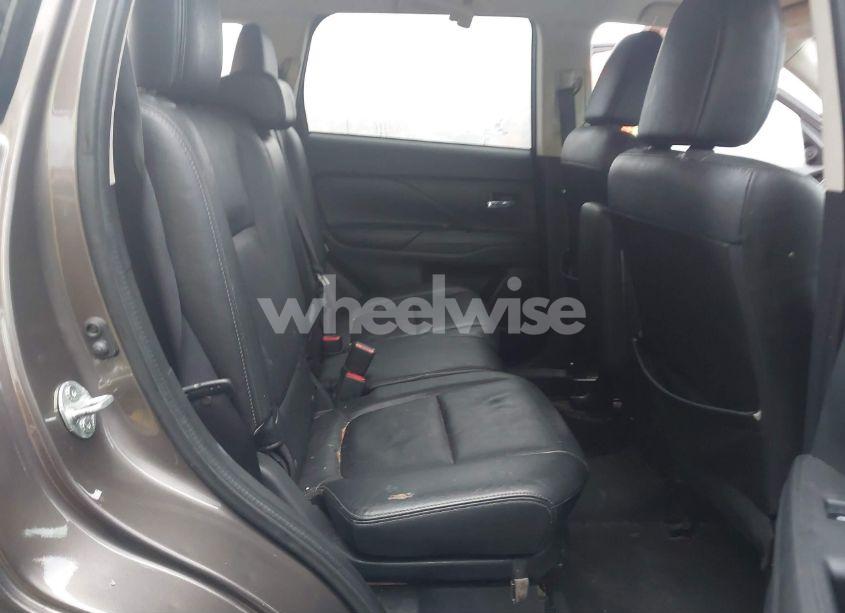 Photo 8 of 2017 Mitsubishi Outlander SE/SEL (VIN JA4AD3A32HZ029150)