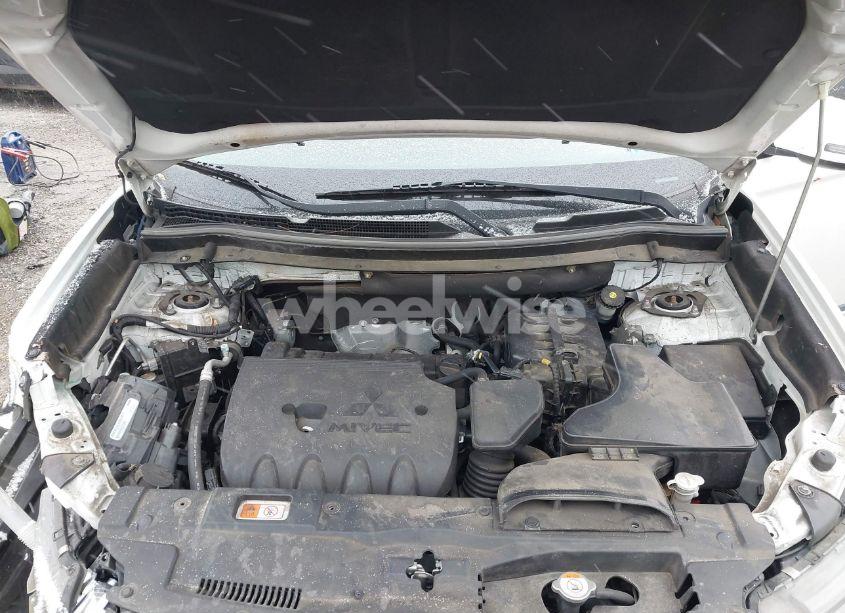 Photo 10 of 2017 Mitsubishi Outlander SE/SEL (VIN JA4AD3A32HZ030010)