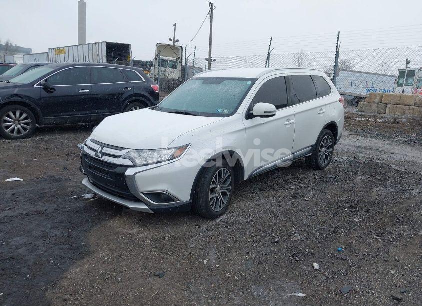 Photo 2 of 2017 Mitsubishi Outlander SE/SEL (VIN JA4AD3A32HZ030010)