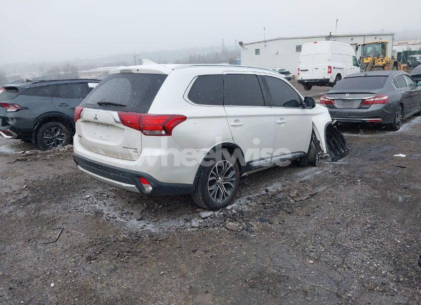 Photo 4 of 2017 Mitsubishi Outlander SE/SEL (VIN JA4AD3A32HZ030010)