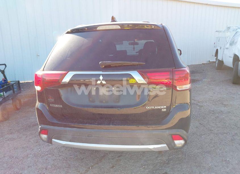 Photo 17 of 2018 Mitsubishi Outlander SE (VIN JA4AD3A32JJ003961)