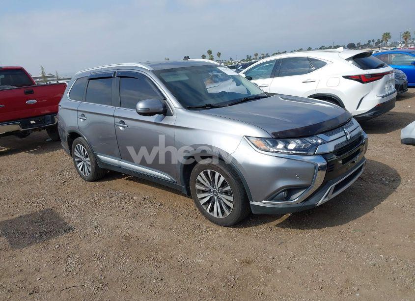 2019 Mitsubishi Outlander SEL (VIN JA4AD3A32KZ006829) main photo