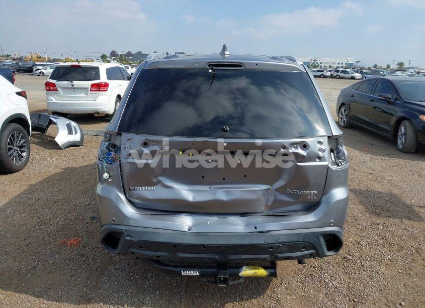 Photo 17 of 2019 Mitsubishi Outlander SEL (VIN JA4AD3A32KZ006829)