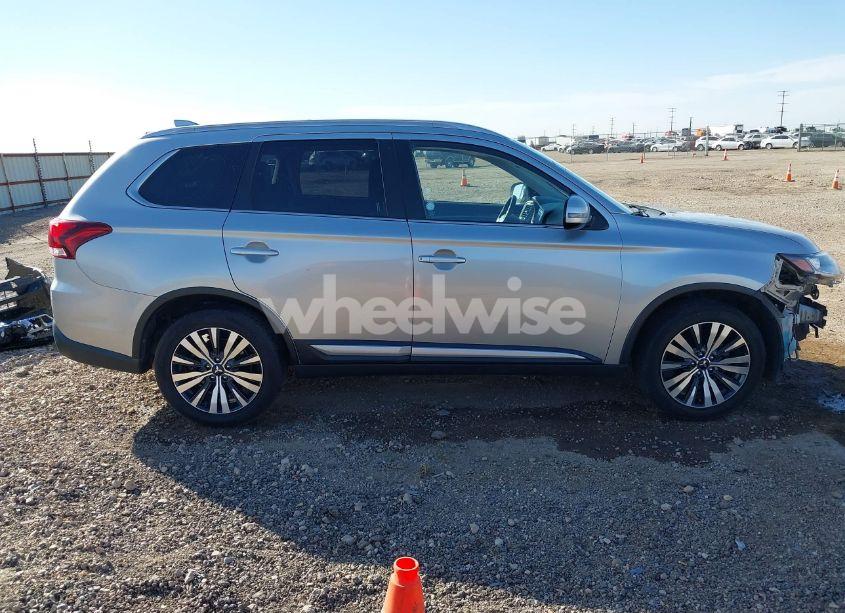 Photo 14 of 2019 Mitsubishi Outlander SEL (VIN JA4AD3A32KZ027406)