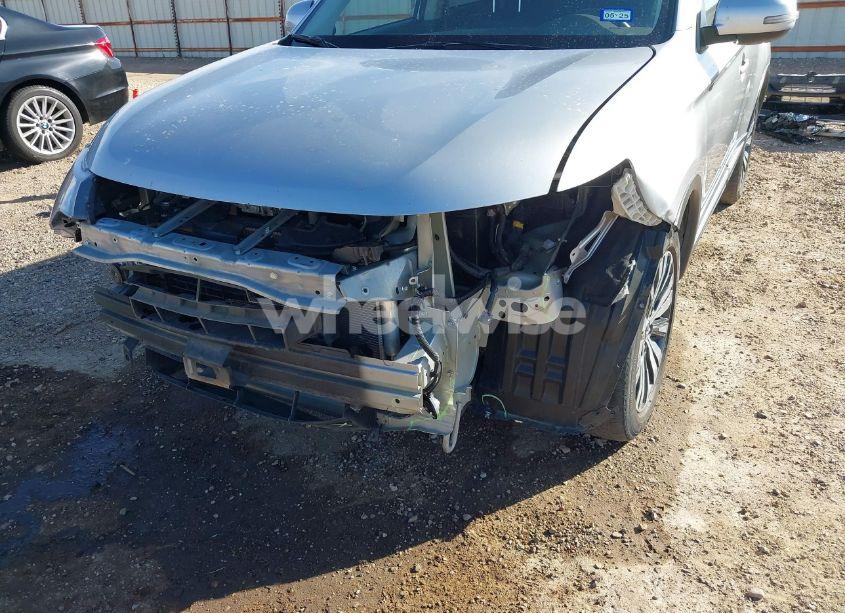 Photo 6 of 2019 Mitsubishi Outlander SEL (VIN JA4AD3A32KZ027406)