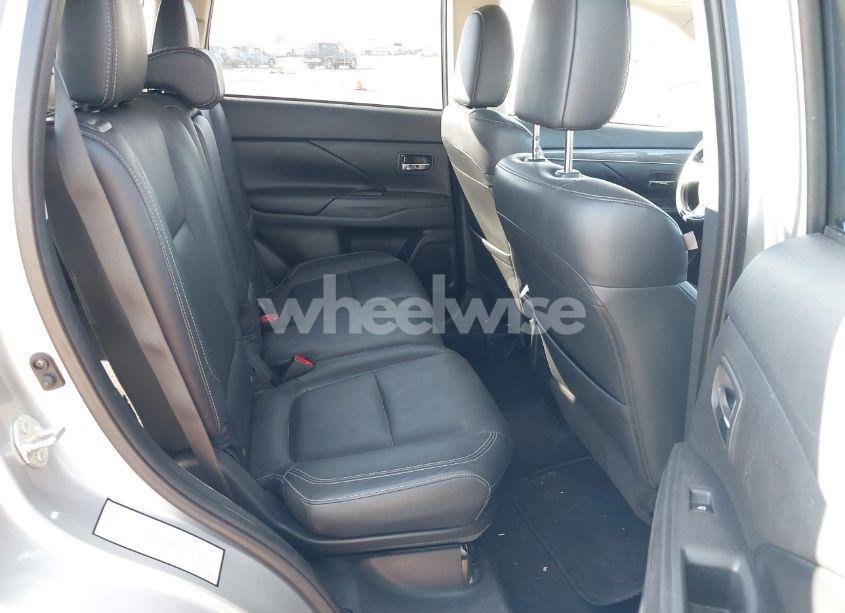 Photo 8 of 2019 Mitsubishi Outlander SEL (VIN JA4AD3A32KZ027406)