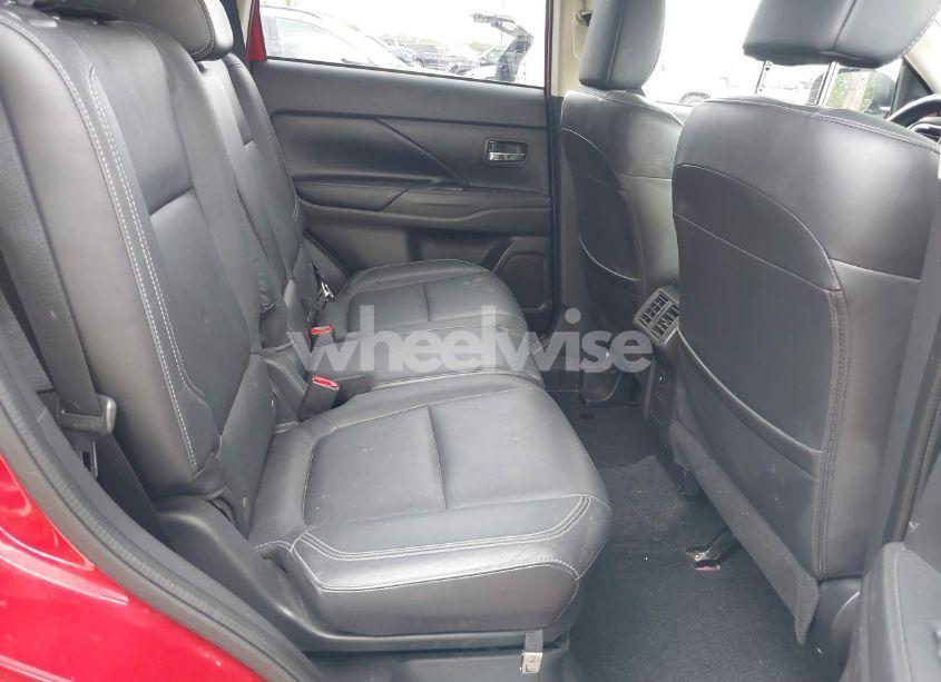 Photo 8 of 2019 Mitsubishi Outlander SEL (VIN JA4AD3A32KZ050801)