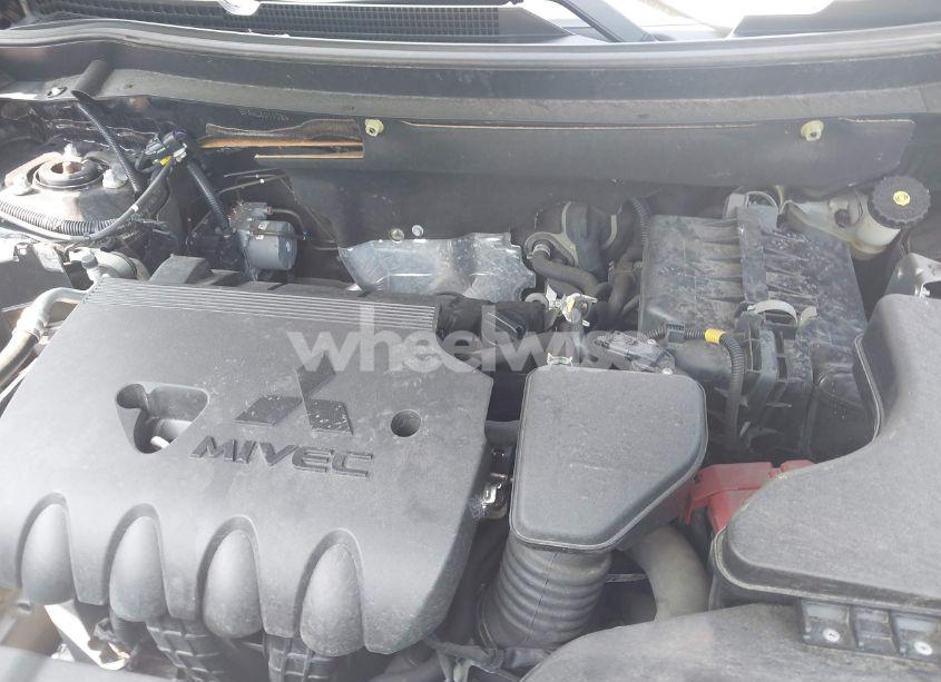 Photo 10 of 2020 Mitsubishi Outlander SE 2.4 (VIN JA4AD3A32LZ011756)