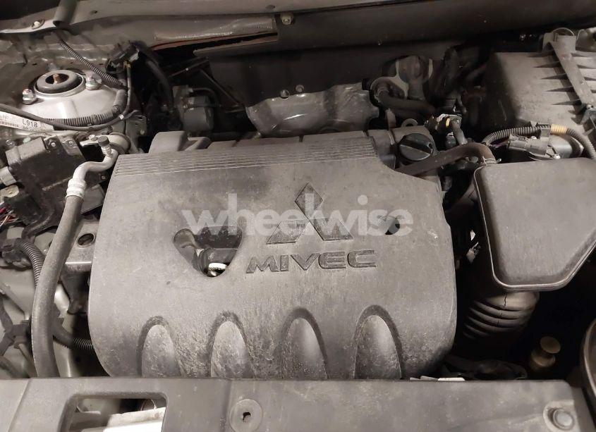 Photo 10 of 2020 Mitsubishi Outlander SEL 2.4 (VIN JA4AD3A32LZ019498)