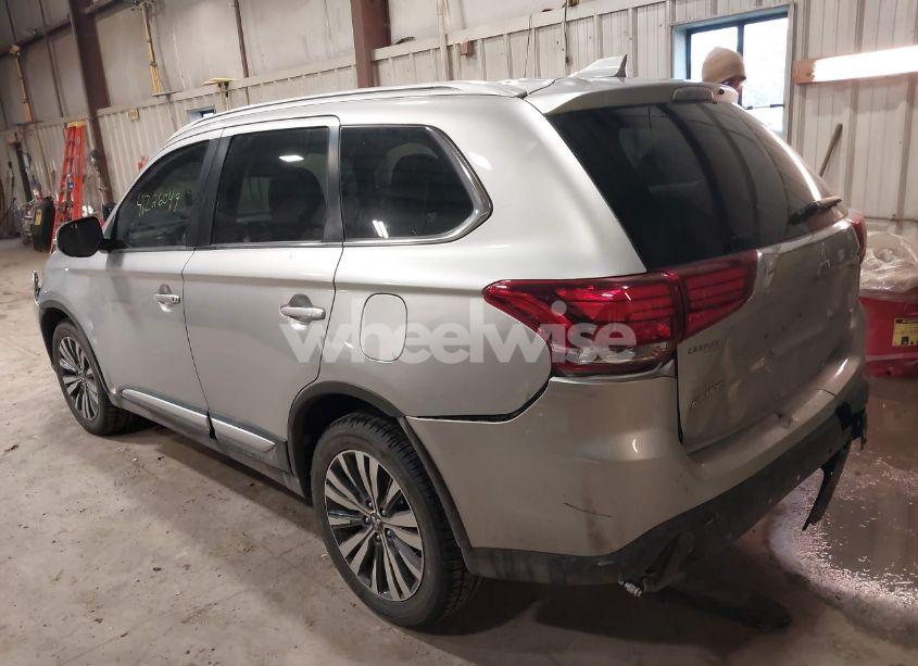 Photo 3 of 2020 Mitsubishi Outlander SEL 2.4 (VIN JA4AD3A32LZ019498)