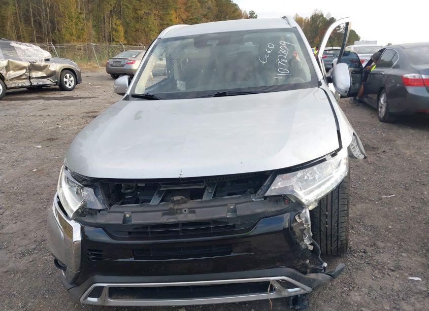 Photo 10 of 2020 Mitsubishi Outlander LE 2.4/SE 2.4/SEL 2.4/SP 2.4 (VIN JA4AD3A32LZ040996)