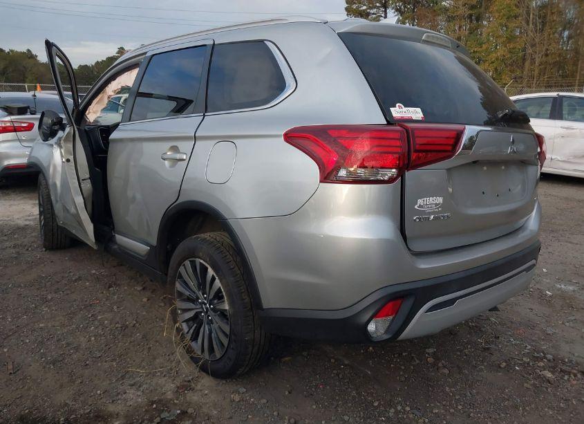 Photo 3 of 2020 Mitsubishi Outlander LE 2.4/SE 2.4/SEL 2.4/SP 2.4 (VIN JA4AD3A32LZ040996)