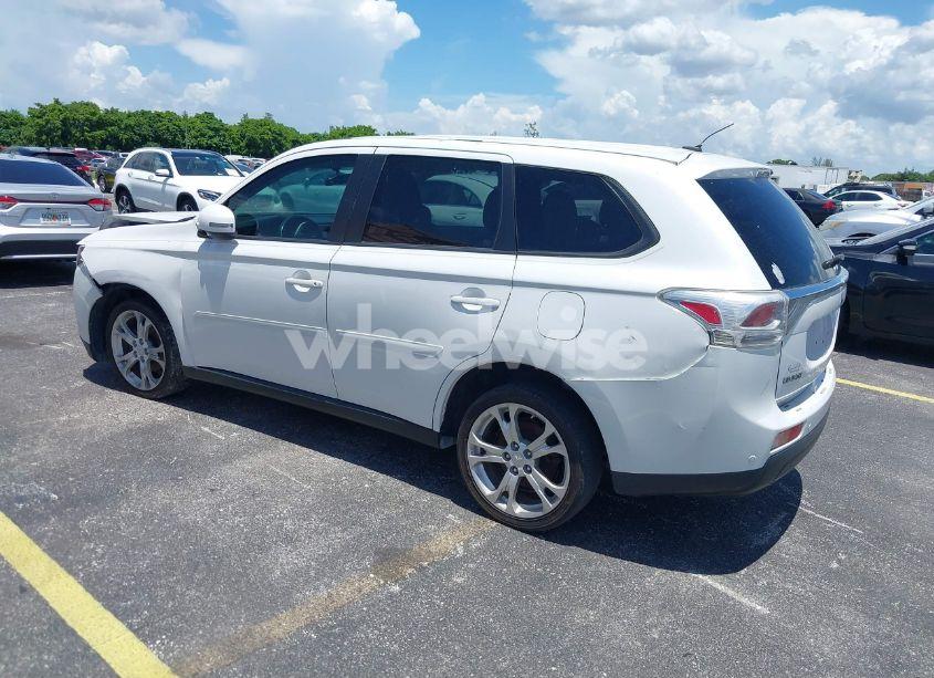 Photo 3 of 2014 Mitsubishi Outlander SE (VIN JA4AD3A33EZ011011)