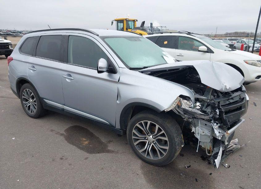 2016 Mitsubishi Outlander SEL (VIN JA4AD3A33GZ016678) main photo