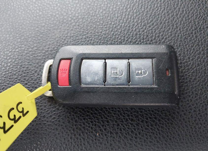 Photo 11 of 2016 Mitsubishi Outlander SEL (VIN JA4AD3A33GZ016678)