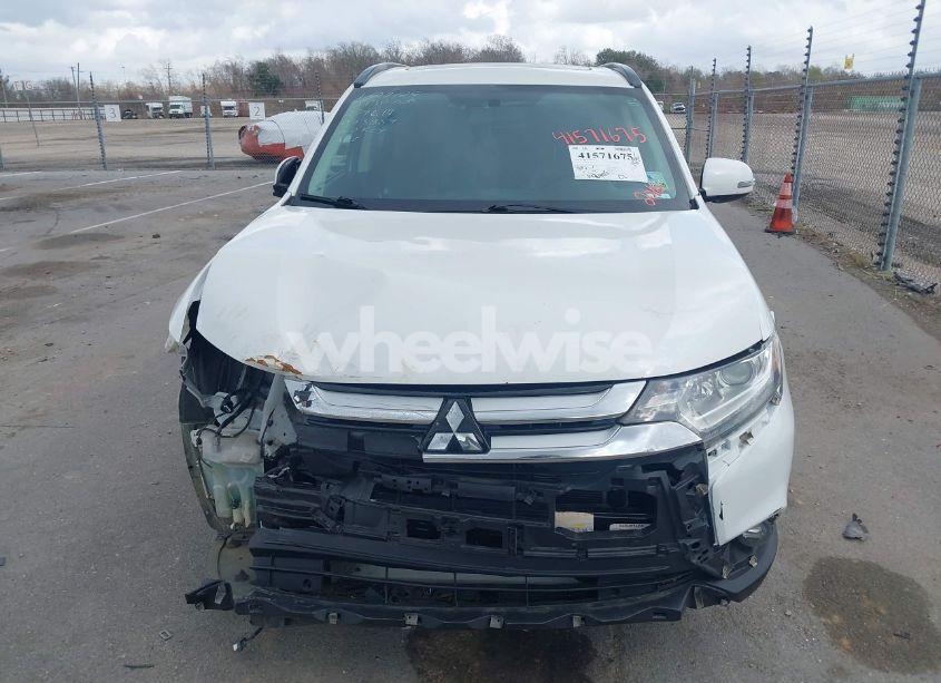 Photo 12 of 2016 Mitsubishi Outlander SEL (VIN JA4AD3A33GZ033884)