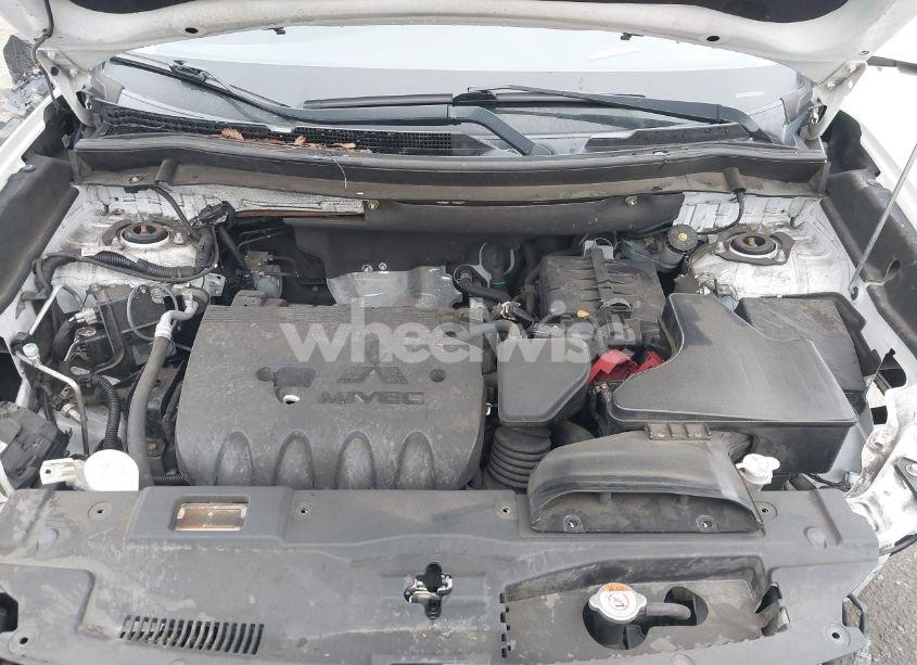 Photo 10 of 2017 Mitsubishi Outlander SE (VIN JA4AD3A33HZ044241)