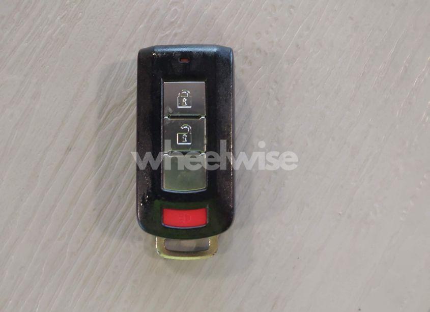 Photo 11 of 2017 Mitsubishi Outlander SE/SEL (VIN JA4AD3A33HZ051674)