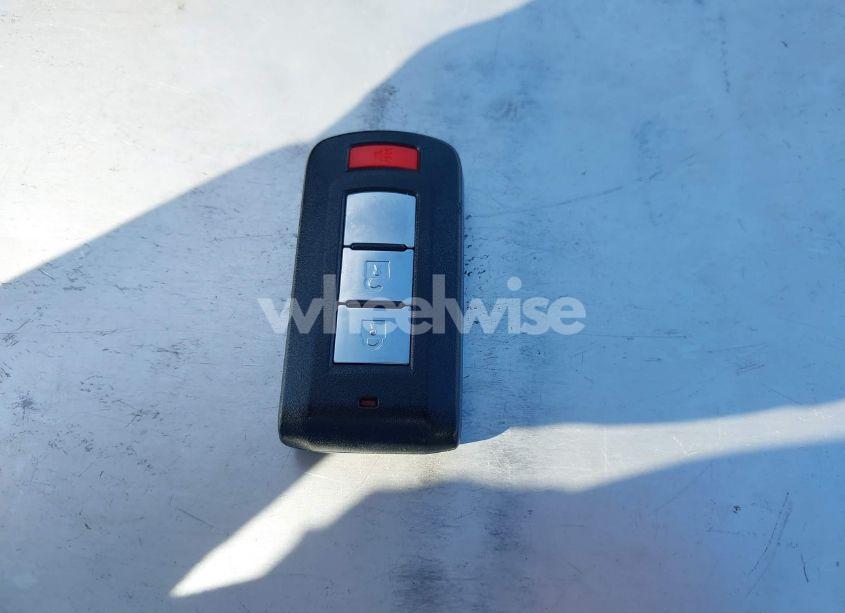 Photo 11 of 2018 Mitsubishi Outlander LE/SE/SEL (VIN JA4AD3A33JZ055813)