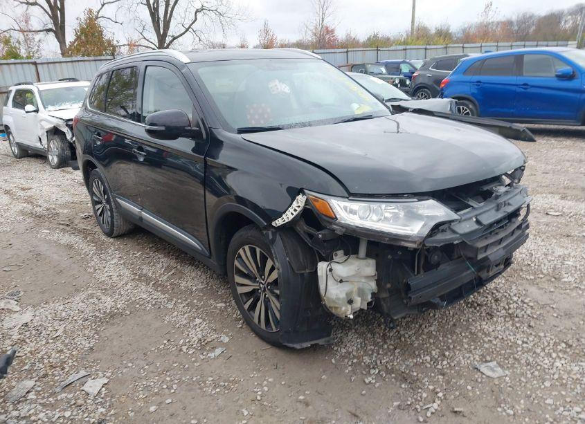 2019 Mitsubishi Outlander SEL (VIN JA4AD3A33KJ001525) main photo