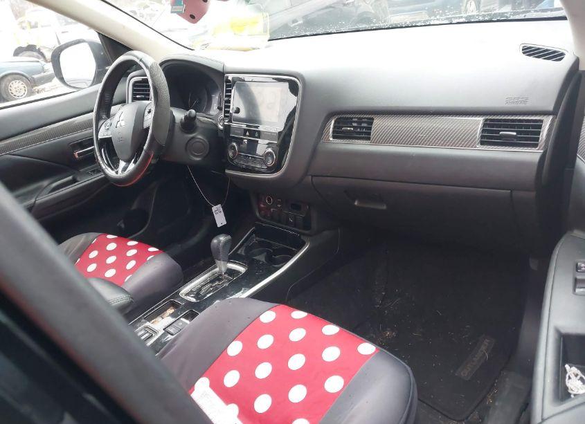 Photo 5 of 2019 Mitsubishi Outlander SEL (VIN JA4AD3A33KJ001525)