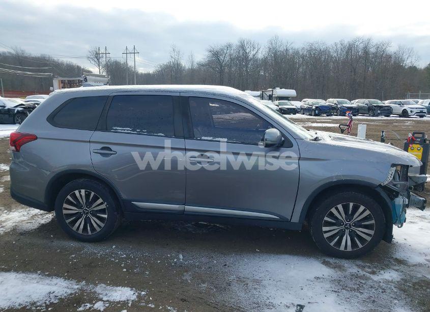 Photo 13 of 2019 Mitsubishi Outlander SE (VIN JA4AD3A33KZ006788)