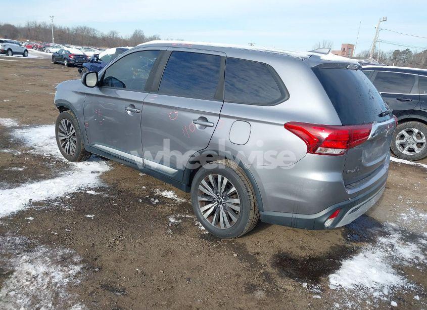 Photo 3 of 2019 Mitsubishi Outlander SE (VIN JA4AD3A33KZ006788)