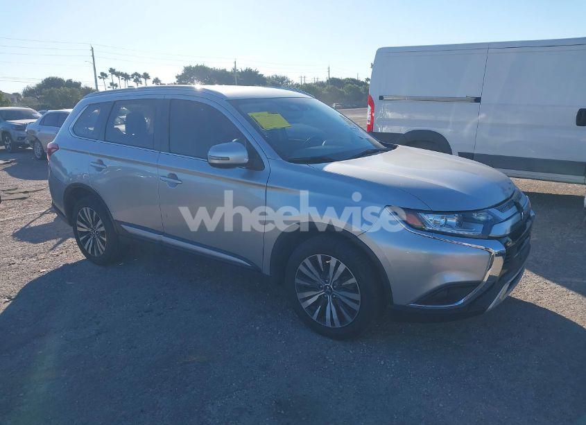 2020 Mitsubishi Outlander SEL 2.4 (VIN JA4AD3A33LZ027254) main photo