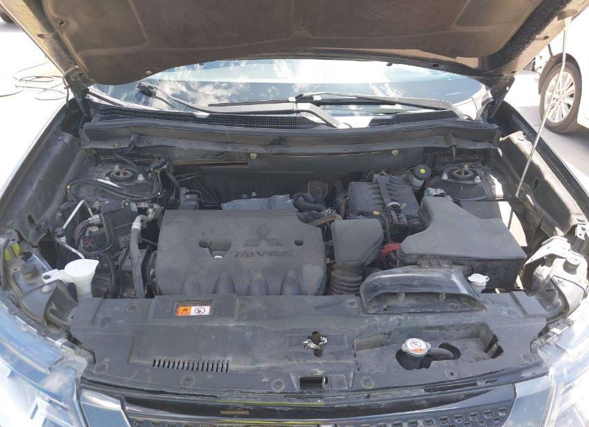 Photo 10 of 2020 Mitsubishi Outlander (VIN JA4AD3A33LZ029084)