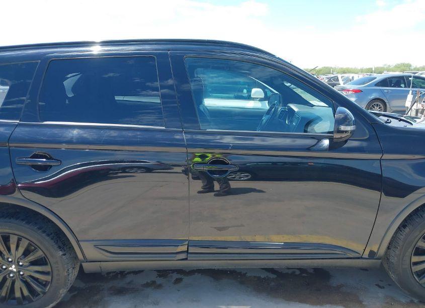 Photo 14 of 2020 Mitsubishi Outlander (VIN JA4AD3A33LZ029084)