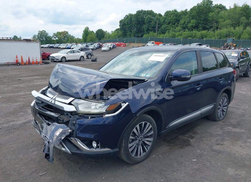 Photo 2 of 2020 Mitsubishi Outlander LE 2.4/SE 2.4/SEL 2.4/SP 2.4 (VIN JA4AD3A33LZ048315)