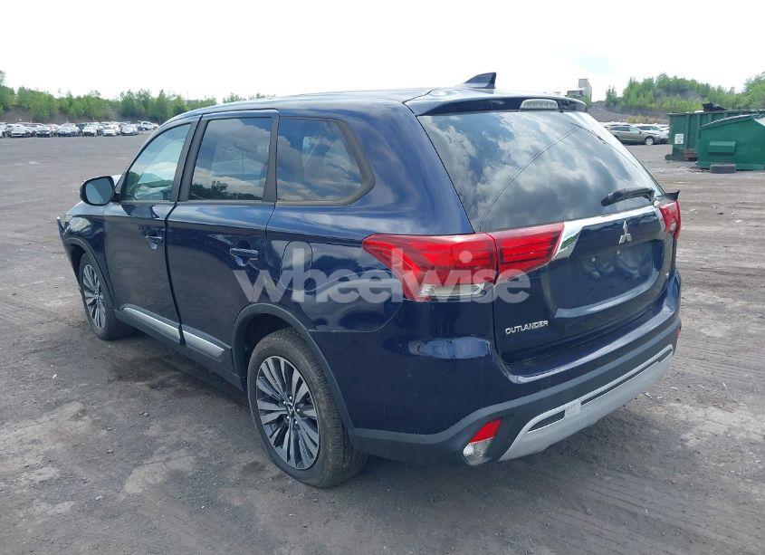 Photo 3 of 2020 Mitsubishi Outlander LE 2.4/SE 2.4/SEL 2.4/SP 2.4 (VIN JA4AD3A33LZ048315)