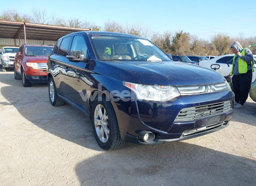 2014 Mitsubishi Outlander SE (VIN JA4AD3A34EZ013074) main photo