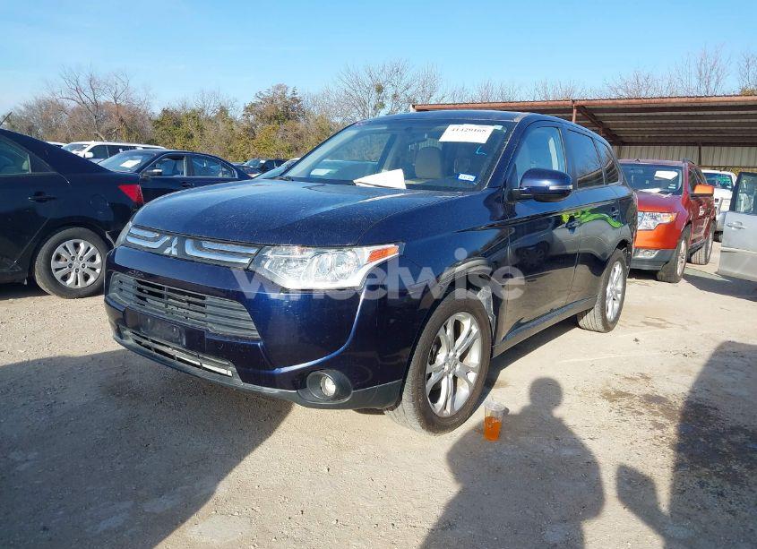 Photo 2 of 2014 Mitsubishi Outlander SE (VIN JA4AD3A34EZ013074)