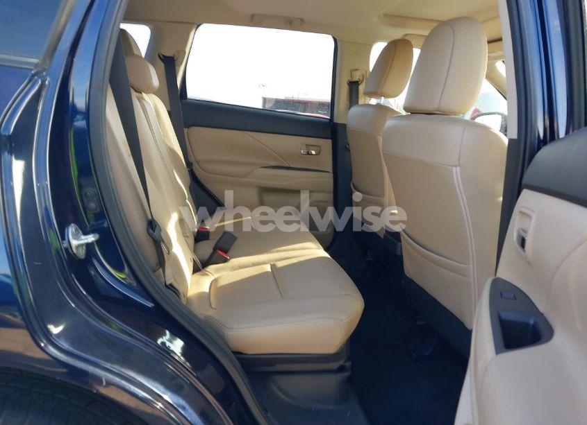 Photo 8 of 2014 Mitsubishi Outlander SE (VIN JA4AD3A34EZ013074)