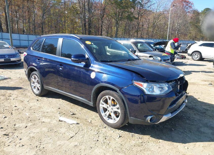 2015 Mitsubishi Outlander SE (VIN JA4AD3A34FZ013707) main photo
