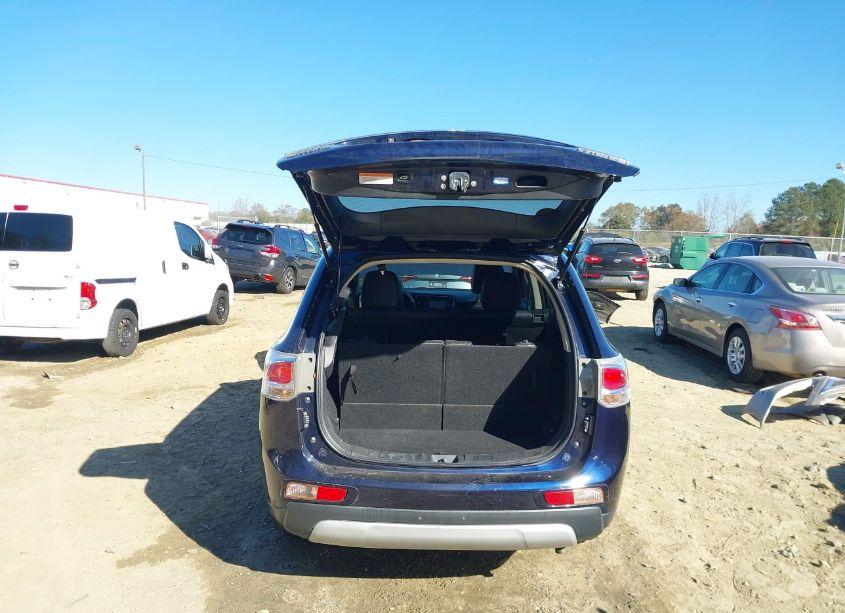 Photo 17 of 2015 Mitsubishi Outlander SE (VIN JA4AD3A34FZ013707)