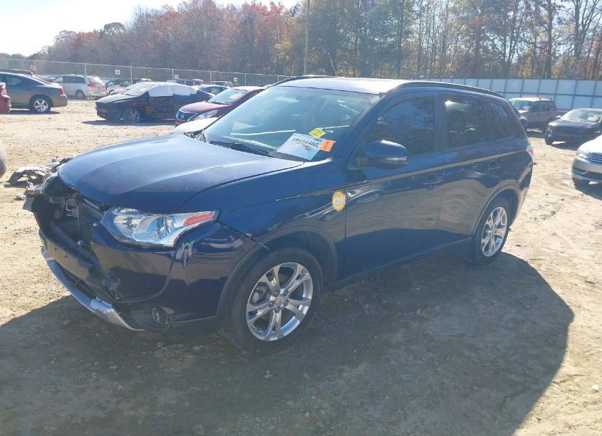 Photo 2 of 2015 Mitsubishi Outlander SE (VIN JA4AD3A34FZ013707)