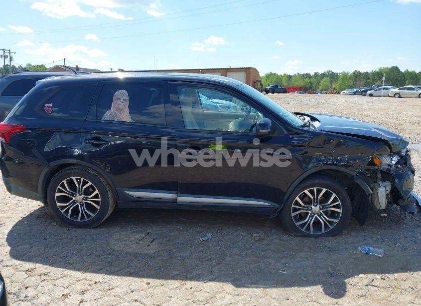 Photo 13 of 2016 Mitsubishi Outlander SE (VIN JA4AD3A34GZ004085)