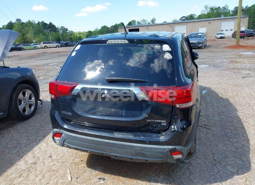 Photo 16 of 2016 Mitsubishi Outlander SE (VIN JA4AD3A34GZ004085)