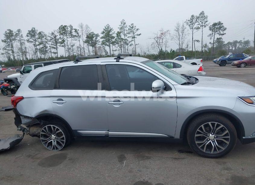 Photo 13 of 2016 Mitsubishi Outlander SE (VIN JA4AD3A34GZ040097)