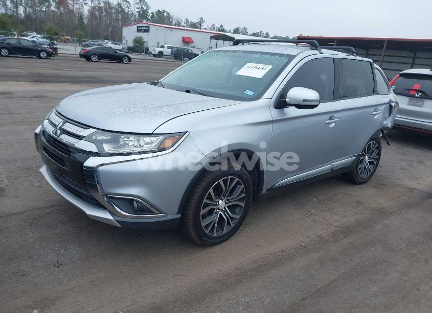 Photo 2 of 2016 Mitsubishi Outlander SE (VIN JA4AD3A34GZ040097)