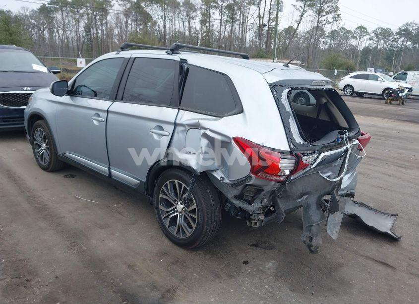 Photo 3 of 2016 Mitsubishi Outlander SE (VIN JA4AD3A34GZ040097)