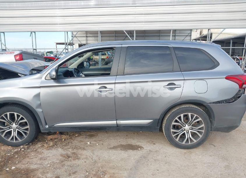 Photo 14 of 2016 Mitsubishi Outlander SE (VIN JA4AD3A34GZ055845)