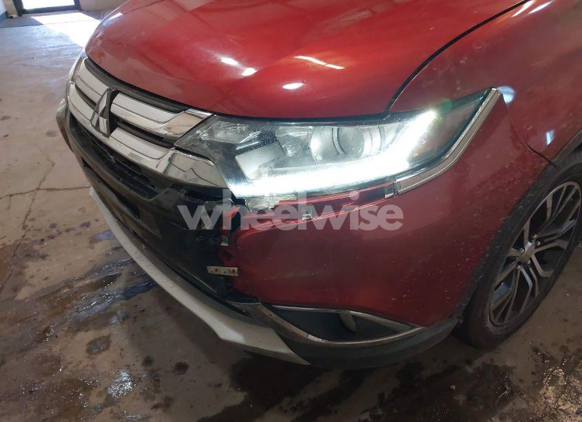 Photo 6 of 2017 Mitsubishi Outlander SE (VIN JA4AD3A34HZ022619)