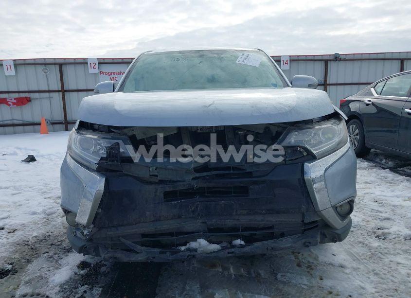 Photo 13 of 2017 Mitsubishi Outlander SE (VIN JA4AD3A34HZ028498)