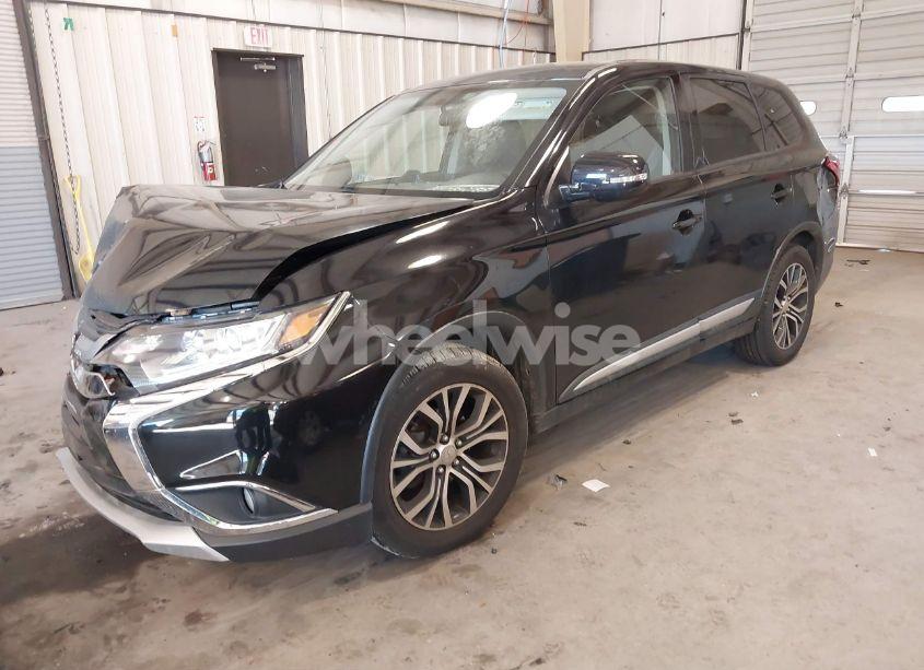 Photo 2 of 2017 Mitsubishi Outlander SE (VIN JA4AD3A34HZ063381)